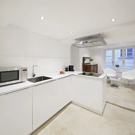 雷根斯堡公寓 5*