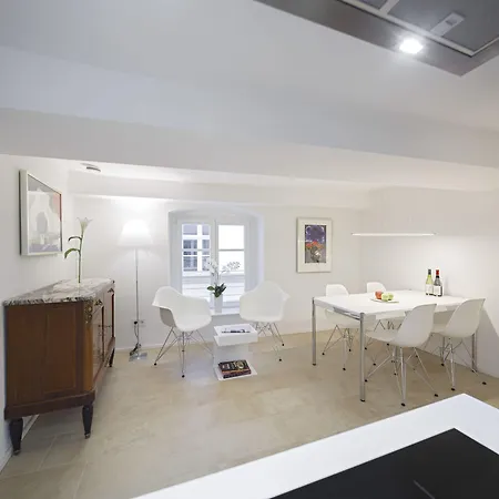 雷根斯堡公寓 5*