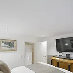 Apart Otel Domresidenz 5*