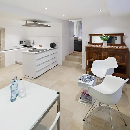 Hotel apartamentowy Domresidenz 5*