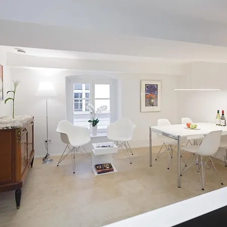 Hotel apartamentowy Domresidenz 5*