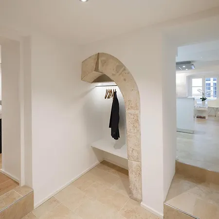 Domresidenz Ξενοδοχείο με διαμερίσματα 5*